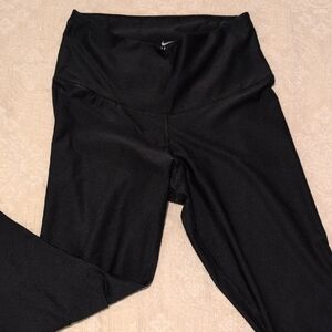 Nike Black High-Waisted Leggings